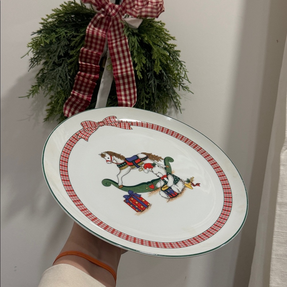 Vintage Anchor Hocking 10.5" Holiday Memories Rocking Horse Christmas Cake Stand